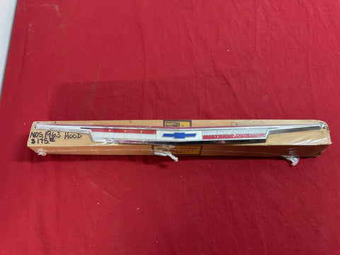 1963 CHEVROLET NOS HOOD EMBLEM