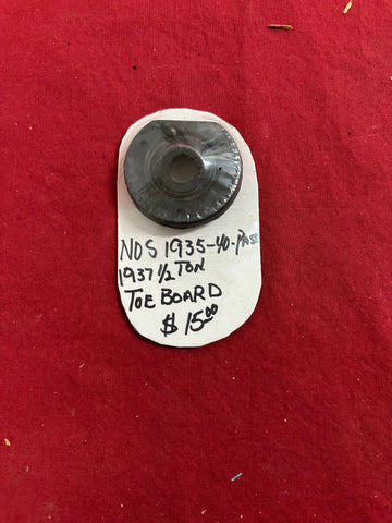 1935-40 CHEVROLET NOS PASS TOE BOARD ALSO FOR 1937 1/2 TON