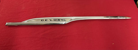 1951 CHEVROLET NOS FRONT FENDER MOLDING