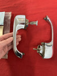 1969-70 CHEVROLET SET OF TWO RIGHT OUTDOOR HANDLES