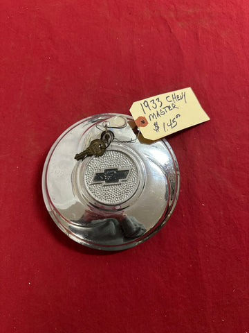 1939 CHEVROLET LOCKING HUBCAP FOR SPARE TIRE