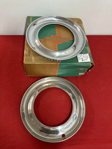 1949-52 CHEVROLET NOS BEAUTY RINGS SET OF TWO