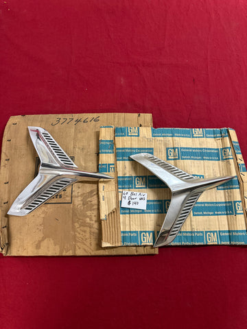 1960 CHEVROLET NOS BEL AIR 4 DOOR AIRPLANE BIRD QUARTER TRIM
