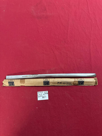1949-52 CHEVROLET NOS CLOSED WINDSHIELD DIVIDER