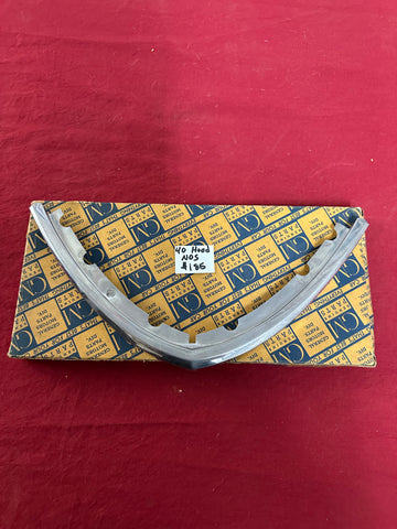1940 CHEVROLET NOS HOOD MOLDING