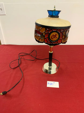 OK USED CAR LAMP. STAIN GLASS IS MADE FROM PLASTIC NOT GLASS