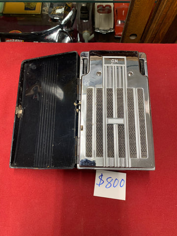 VINTAGE GM RADIO